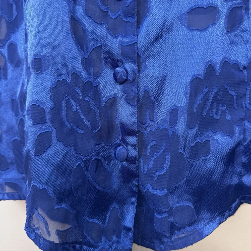 Victoria's‎ Secret vintage Blue floral sheer Vest pajama top size Large. Button
